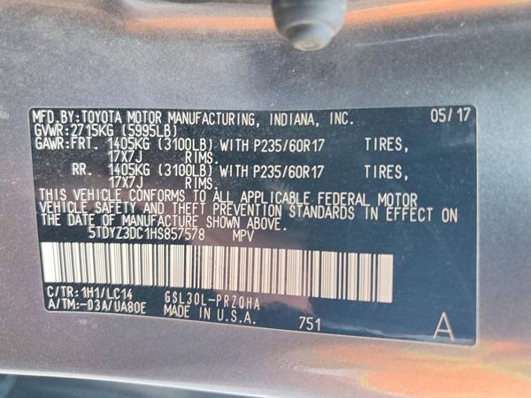 2017 TOYOTA SIENNA