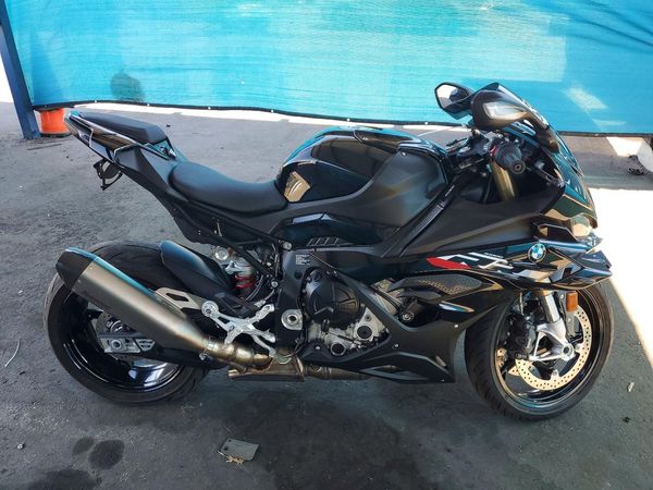 2024 BMW S 1000