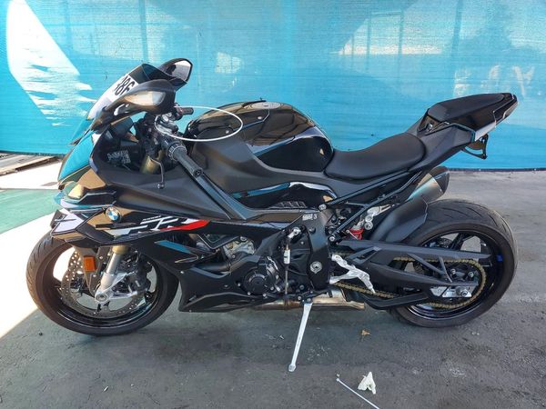 2024 BMW S 1000