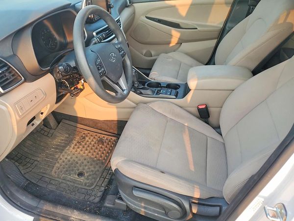 2019 HYUNDAI TUCSON SE — DENT