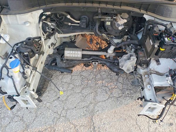 2019 HYUNDAI TUCSON SE — Engine bay