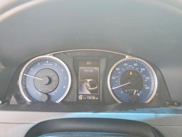 2016 TOYOTA CAMRY
