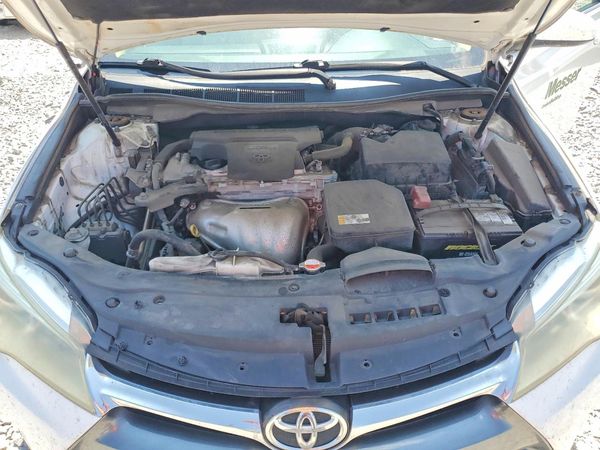 2016 TOYOTA CAMRY