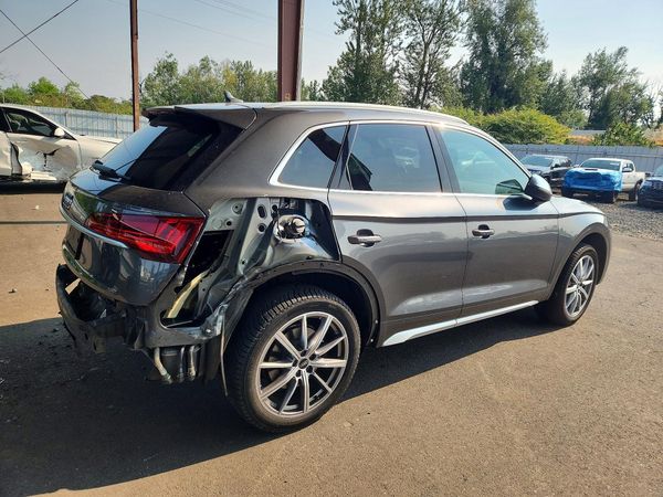 2022 AUDI SQ5 quattro Premium
