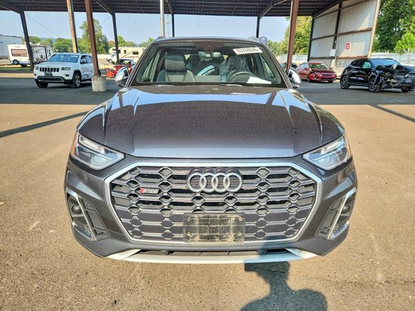 2022 AUDI SQ5 quattro Premium