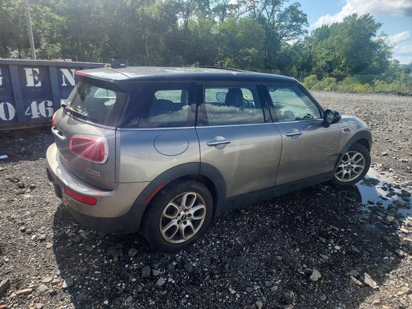 2017 MINI COOPER