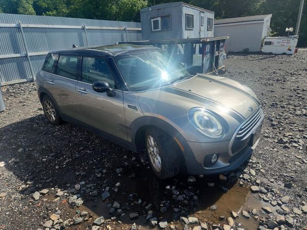2017 MINI COOPER