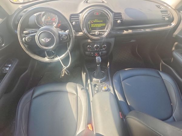 2017 MINI COOPER
