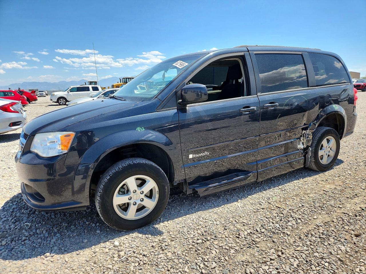 2013 DODGE GRAND CARAVAN SXT