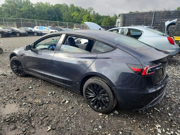 2026 TESLA MODEL 3