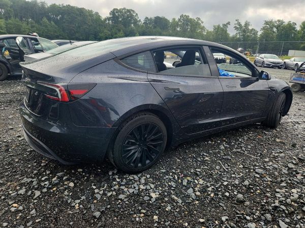 2026 TESLA MODEL 3