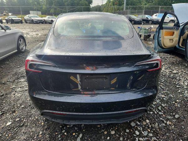 2026 TESLA MODEL 3