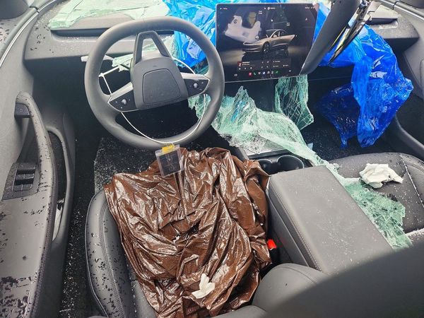 2026 TESLA MODEL 3