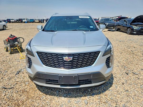 2022 CADILLAC XT4 Premium Luxury
