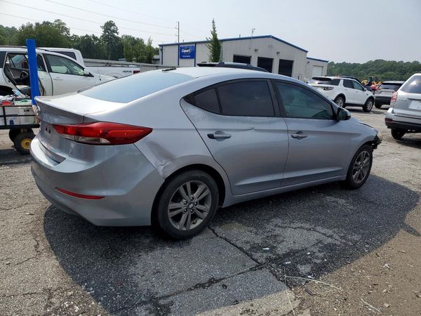 2017 HYUNDAI ELANTRA
