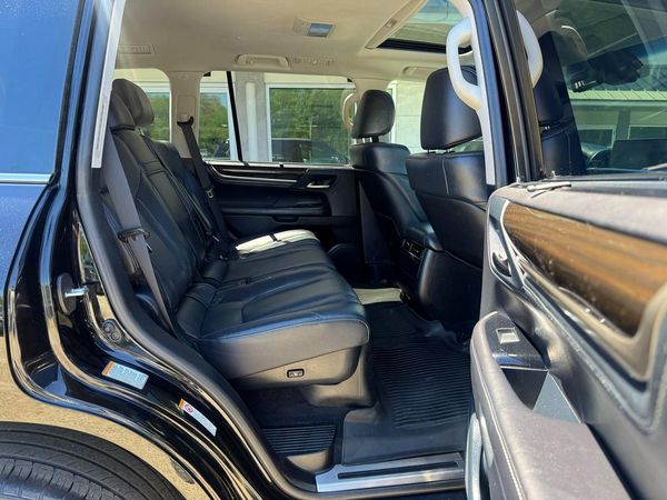 2018 LEXUS LX 570