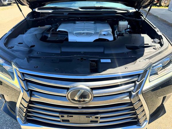 2018 LEXUS LX 570