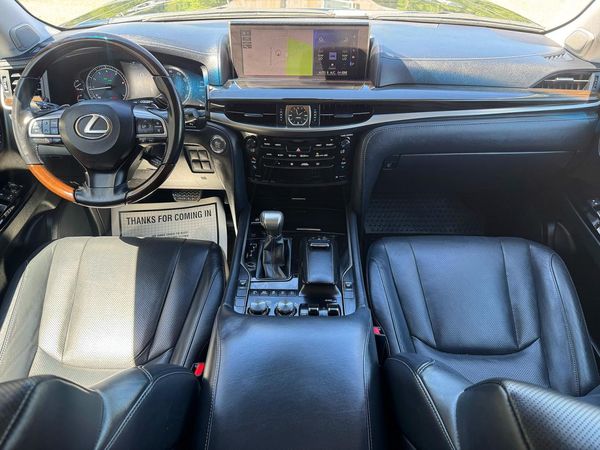 2018 LEXUS LX 570