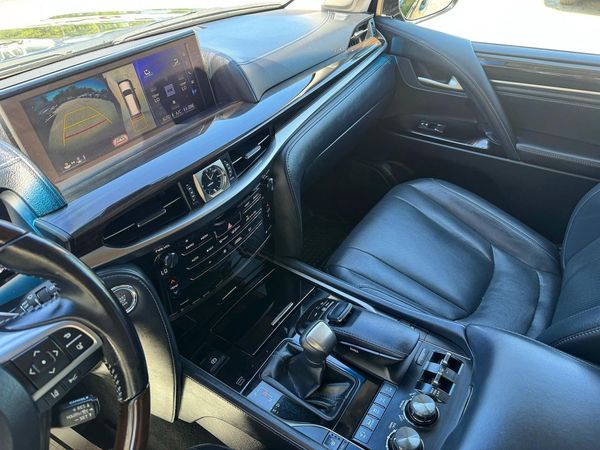 2018 LEXUS LX 570