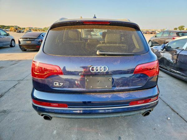 2013 AUDI Q7 Premium Plus