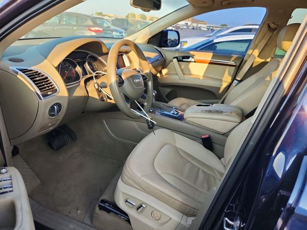 2013 AUDI Q7 Premium Plus