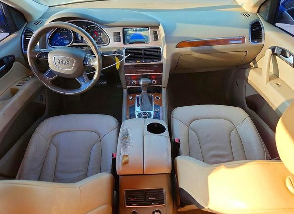 2013 AUDI Q7 Premium Plus