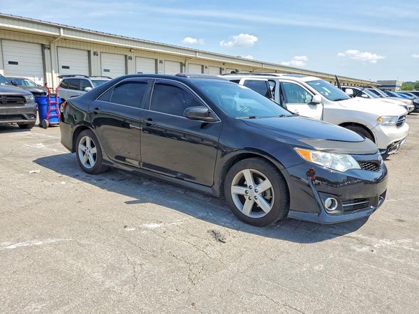 2012 TOYOTA CAMRY — Passenger 3/4