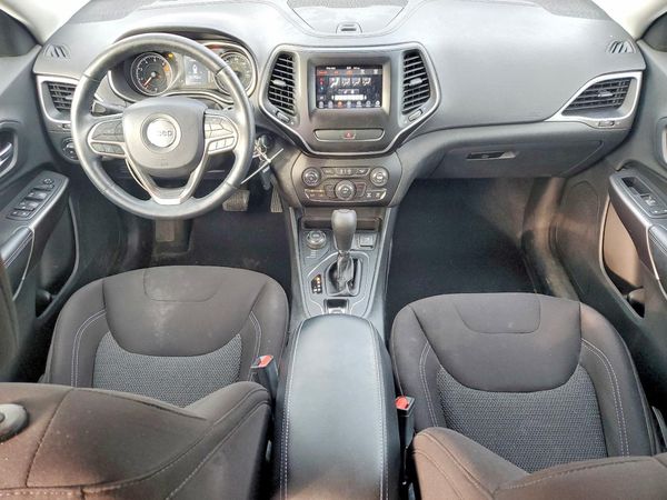 2019 JEEP CHEROKEE LATITUDE 4X4