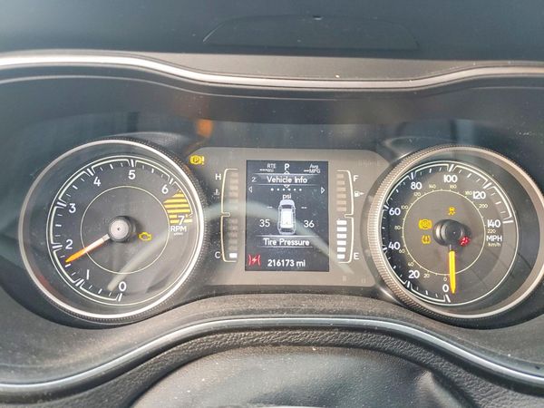 2019 JEEP CHEROKEE LATITUDE 4X4