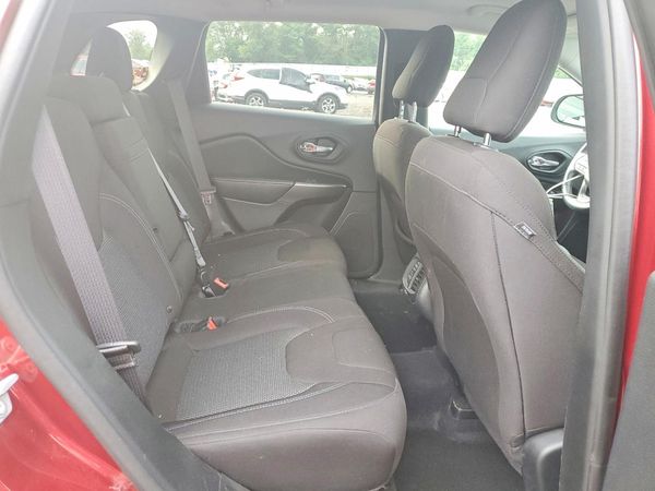 2019 JEEP CHEROKEE LATITUDE 4X4