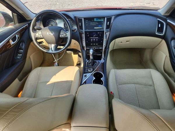 2014 INFINITI Q50