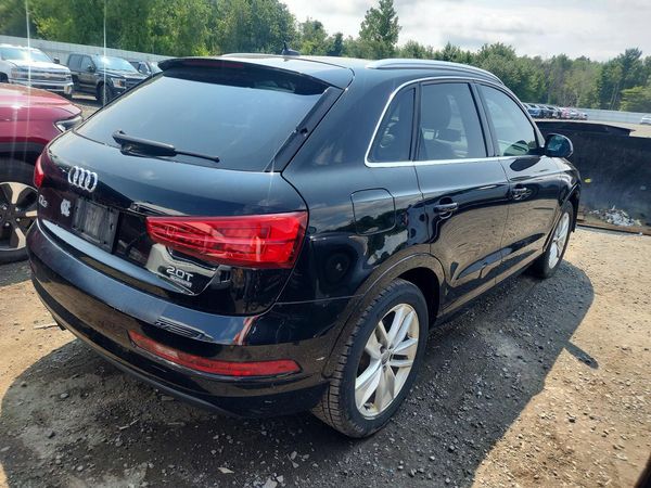 2016 AUDI Q3 quattro Premium Plus