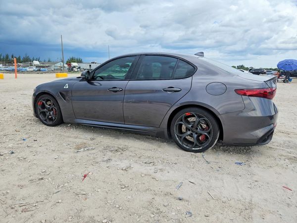 2017 ALFA ROMEO GIULIA QUADRIFOGLIO RWD