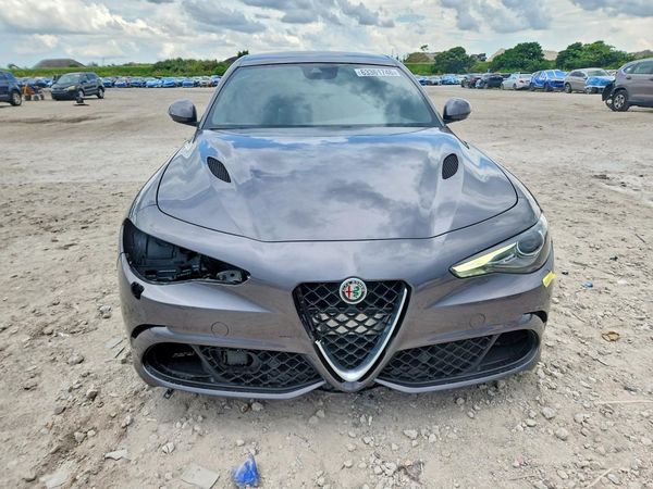 2017 ALFA ROMEO GIULIA QUADRIFOGLIO RWD