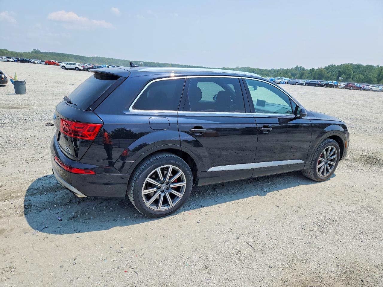 2017 AUDI Q7 quattro Prestige