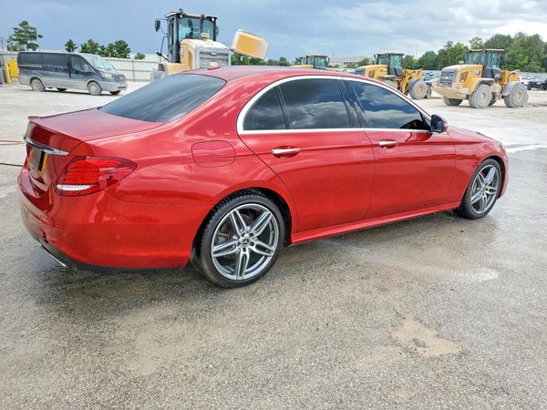 2019 MERCEDES-BENZ E E300