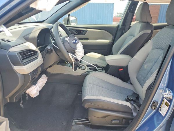 2025 SUBARU FORESTER Premium