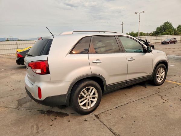 2015 KIA SORENTO GL