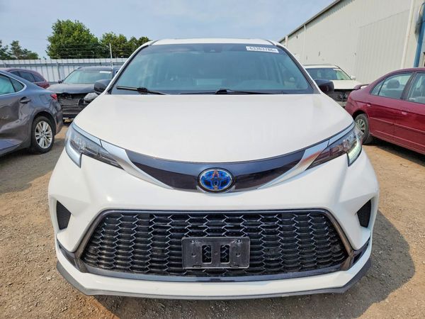 2023 TOYOTA SIENNA