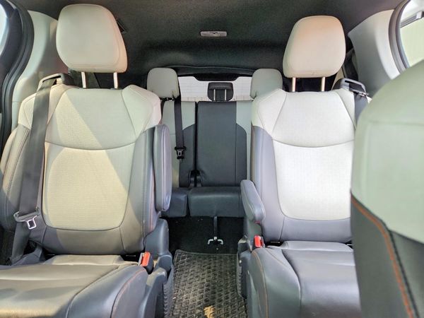 2023 TOYOTA SIENNA