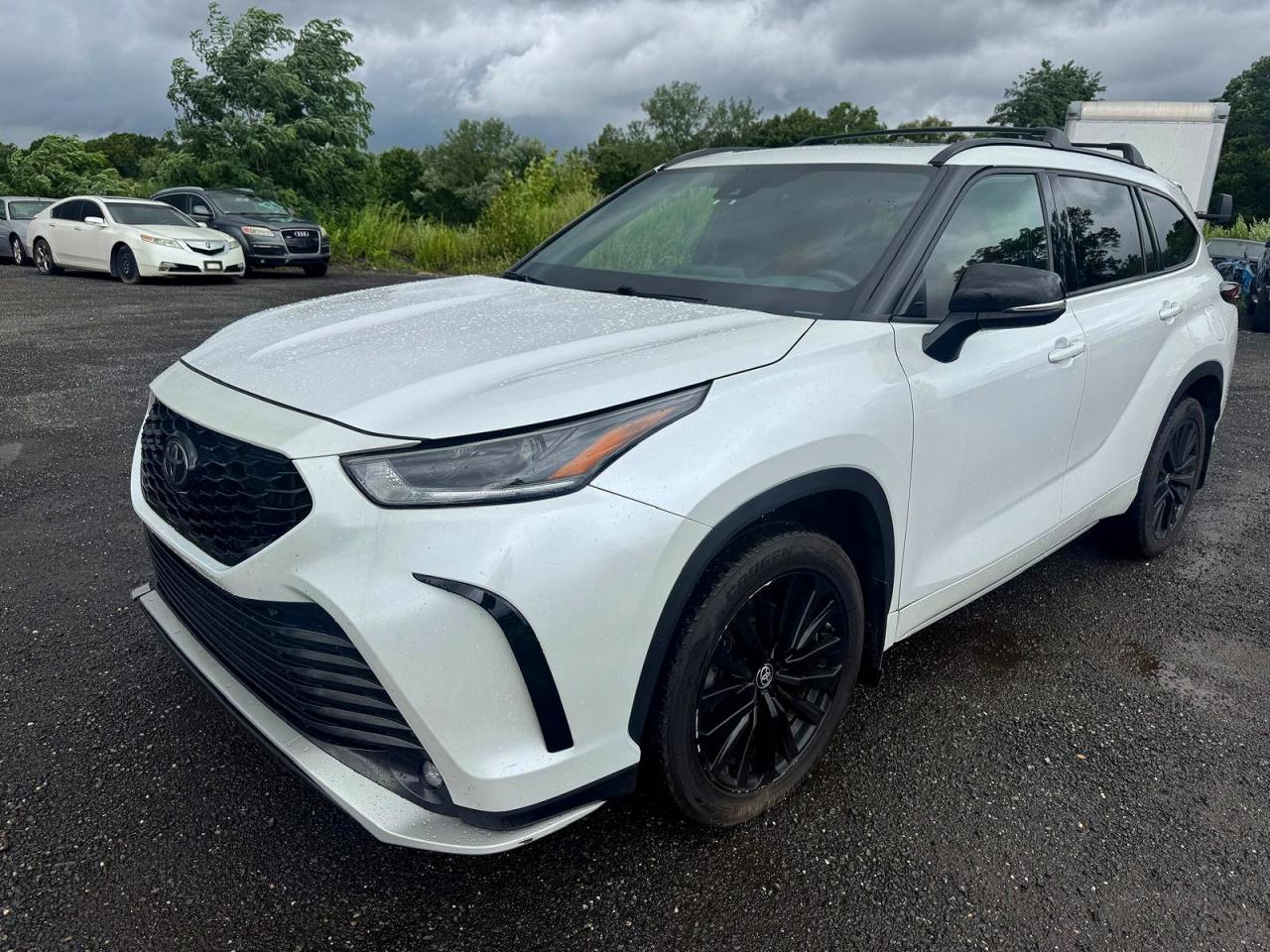 2024 TOYOTA HIGHLANDER