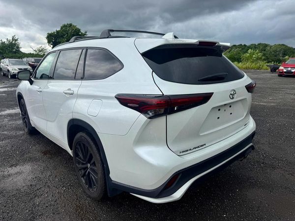 2024 TOYOTA HIGHLANDER