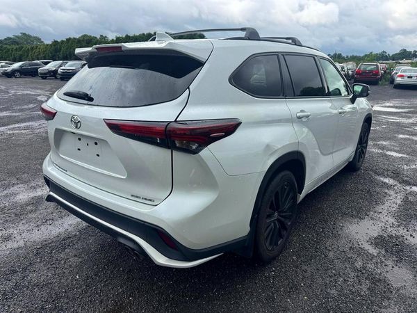 2024 TOYOTA HIGHLANDER
