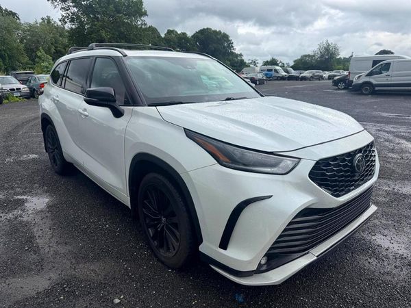 2024 TOYOTA HIGHLANDER