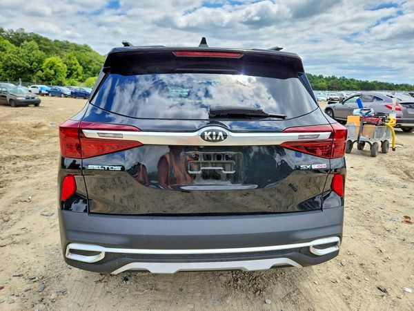 2021 KIA SELTOS SX