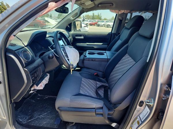 2019 TOYOTA TUNDRA SR5 Grade