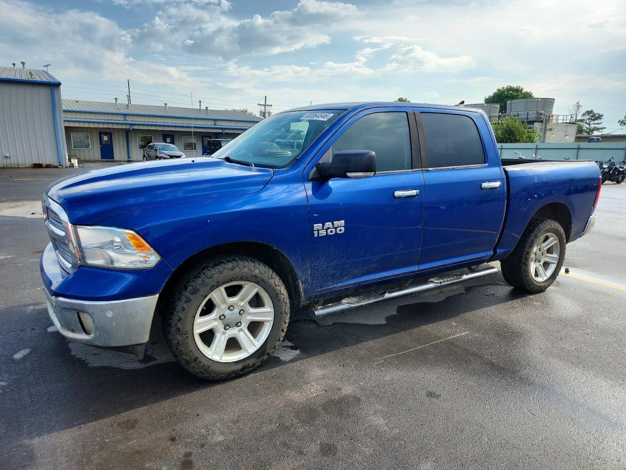 2016 RAM 1500 SLT