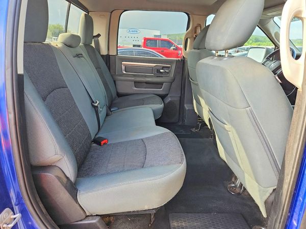 2016 RAM 1500 SLT