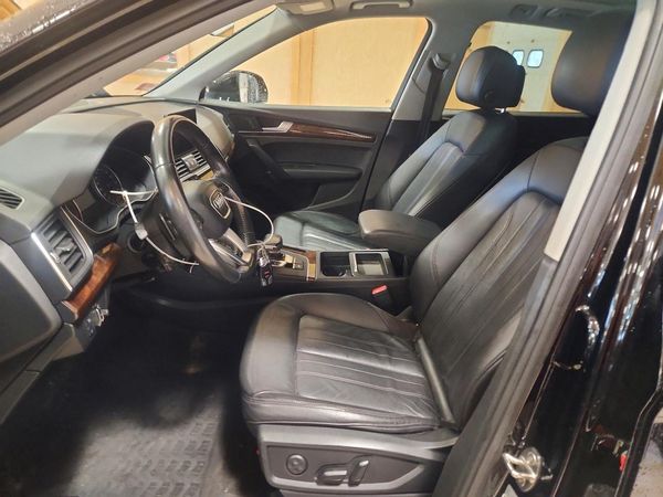 2018 AUDI Q5 quattro Premium