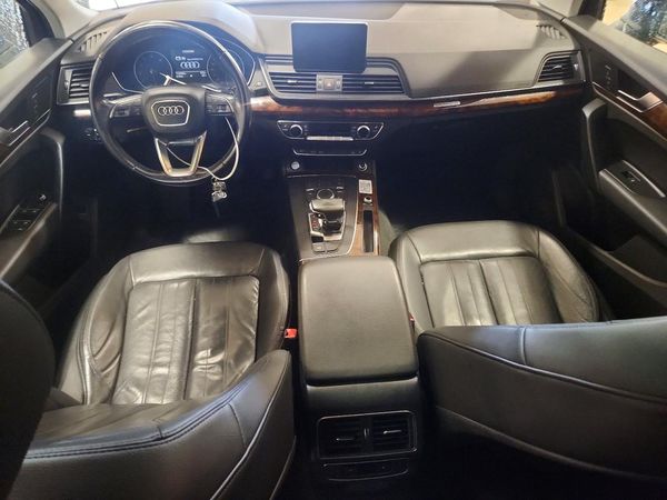 2018 AUDI Q5 quattro Premium